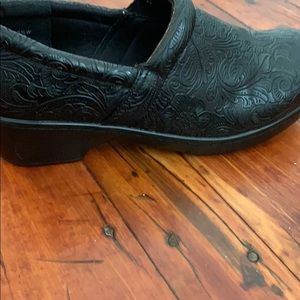 Black Patterned Clogs